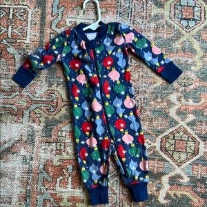 Hanna Andersson Festive Ornament Print Footie